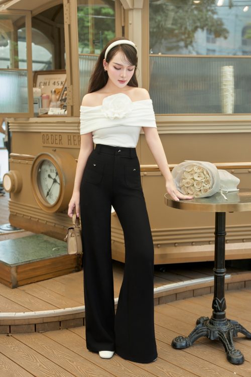Áo Trễ Vai Đính Hoa