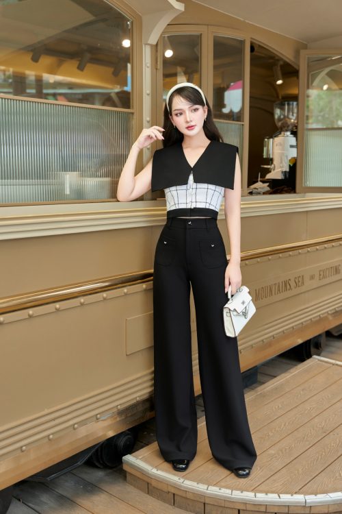 Quần Ống Rộng Phối Nút Trái Tim