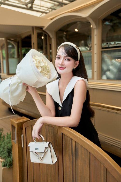 Váy Đầm Suông Cổ V