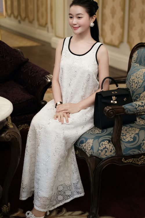 Váy Đầm Ren Cổ Vuông Maxi
