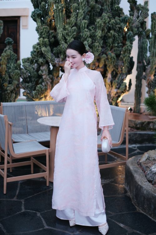 Áo Dài Diễm Châu Màu Hồng Cổ Trụ