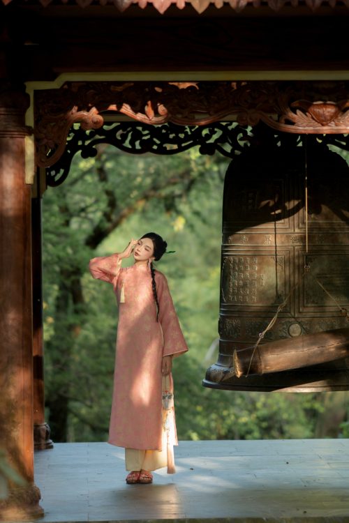 Áo Dài Hồng Vân