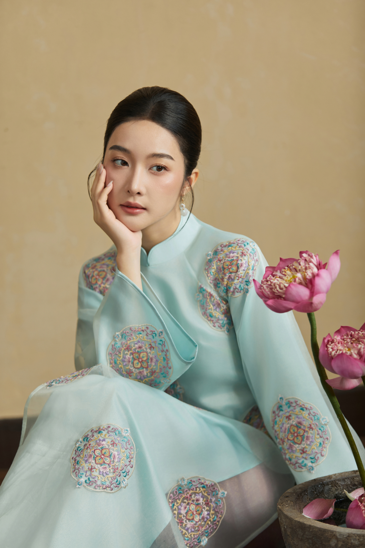 Áo Dài Ngọc Lam Uyên