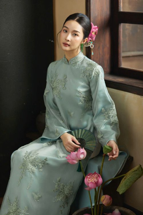 Áo Dài Cúc Ngọc Uyên