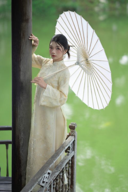 Áo Dài Mạc Uyển