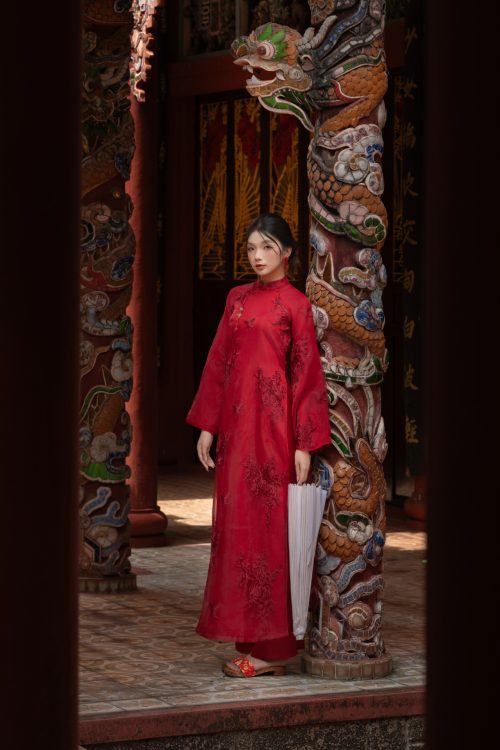 Áo Dài Cúc Hồng Tâm