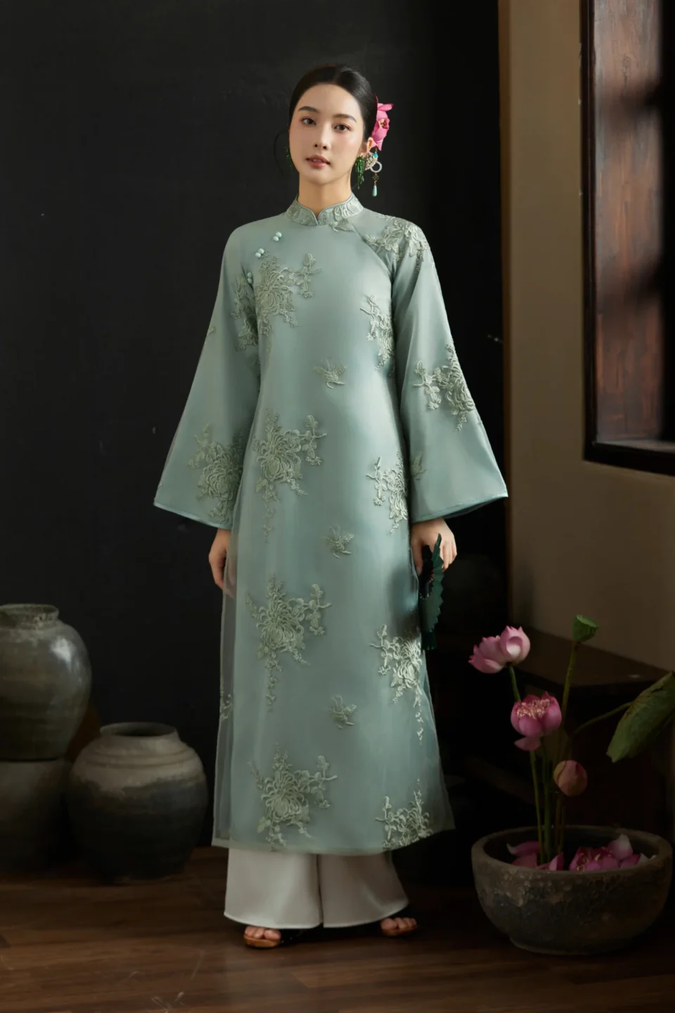 Áo Dài Cúc Ngọc Uyên